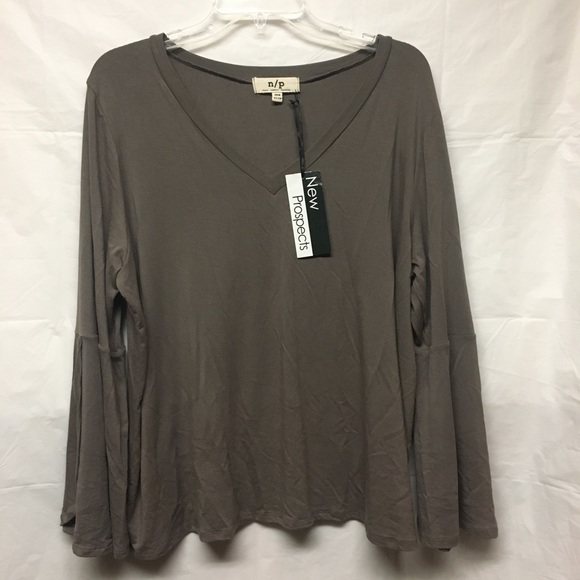 NWT New Prospects Vneck Tulip Sleeve Top - OS - Picture 1 of 4